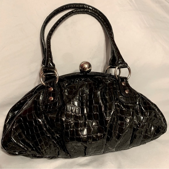 Diverso Italy Handbags - Vintage faux leather purse